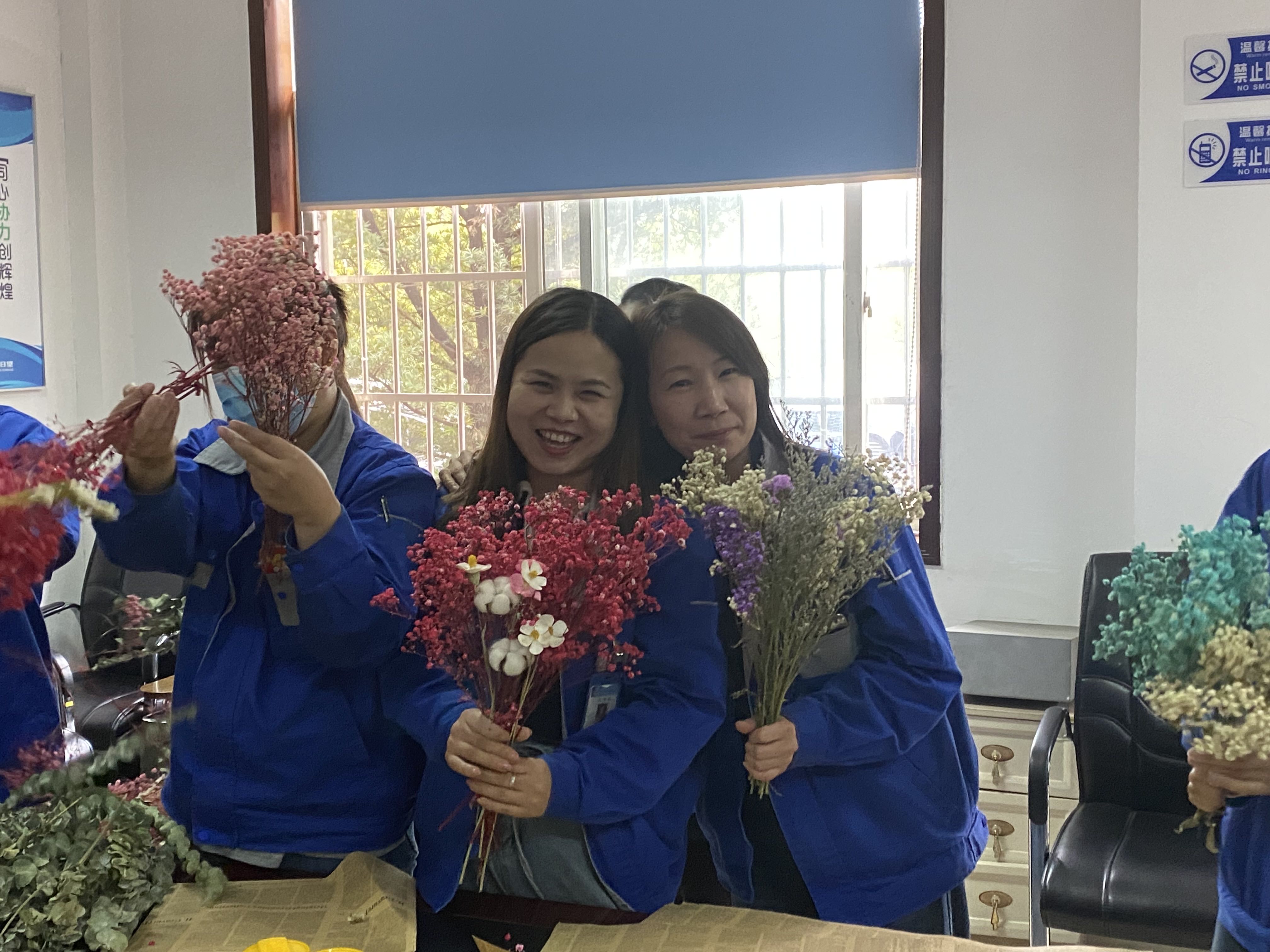 爱游戏体育-爱游戏(中国)一站式服务官方网站
,宏明日望,株洲电子科技,湖南电容器,株洲电容器,电容器