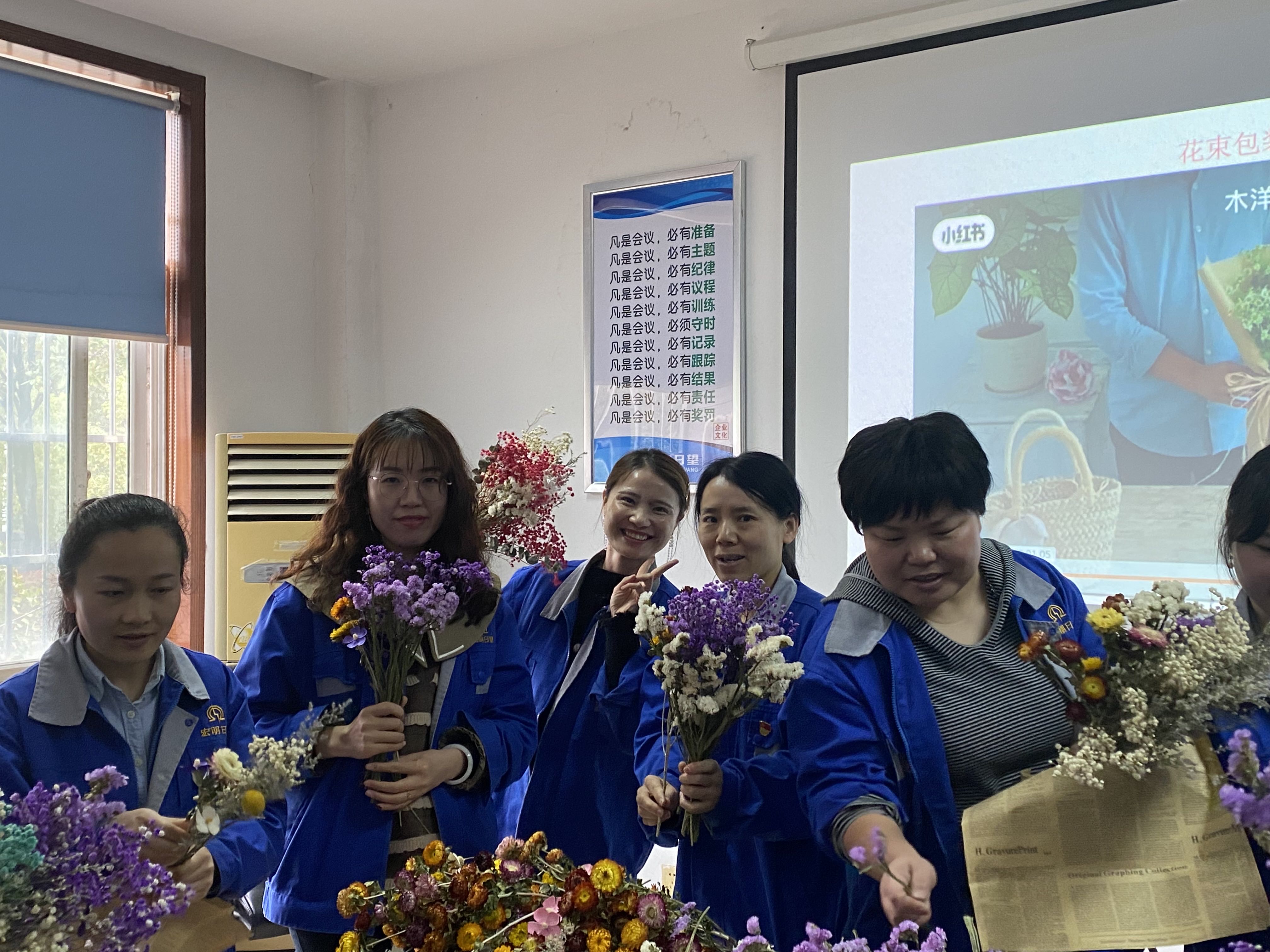 爱游戏体育-爱游戏(中国)一站式服务官方网站
,宏明日望,株洲电子科技,湖南电容器,株洲电容器,电容器